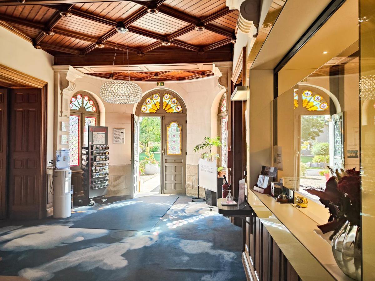 Hotel Chateau De La Barbiniere Saint Laurent sur Sevre Bagian luar foto