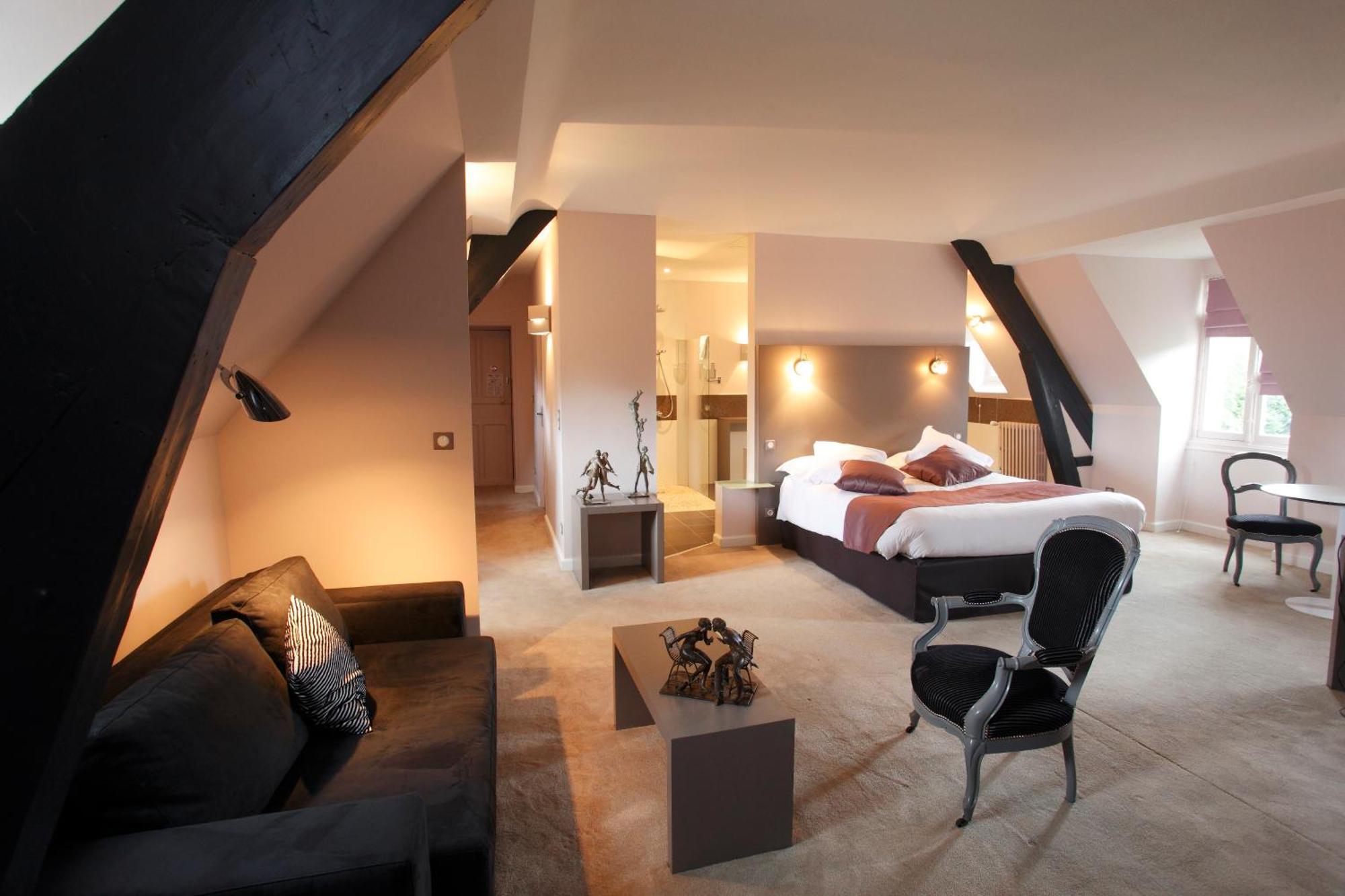 Hotel Chateau De La Barbiniere Saint Laurent sur Sevre Bagian luar foto