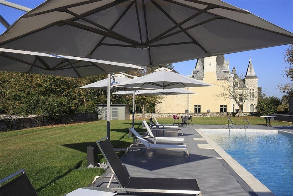 Hotel Chateau De La Barbiniere Saint Laurent sur Sevre Bagian luar foto